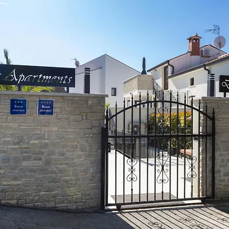 Dolce With Heated Pool Apartament *