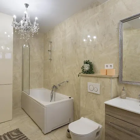Dolce With Heated Pool Apartament