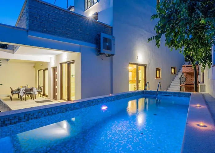 Dolce With Heated Pool