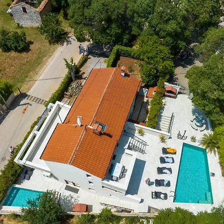 Dolce With Heated Pool *