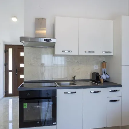 Dolce Apartment *