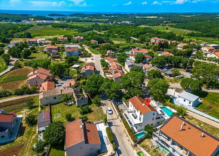 Apartamento Dolce With Heated Pool