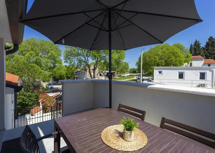 Dolce With Heated Pool *