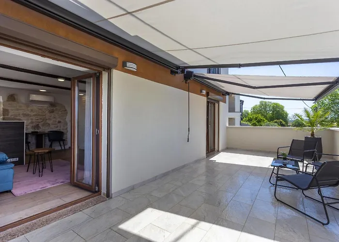 Dolce With Heated Pool Apartament *