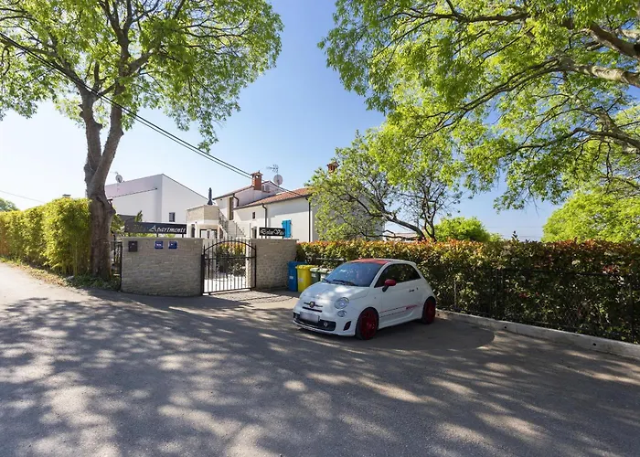 Dolce With Heated Pool *