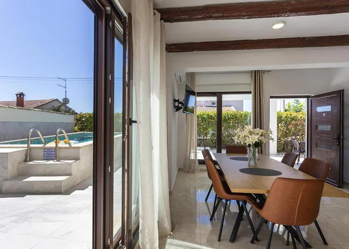 Dolce With Heated Pool Daire *